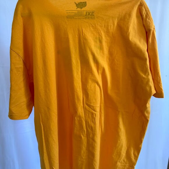 Stately Type 3XL "ily" (I Love You) Golden yellow crew-neck tee - Picture 3 of 8